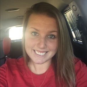 Meet your Posher, Casey